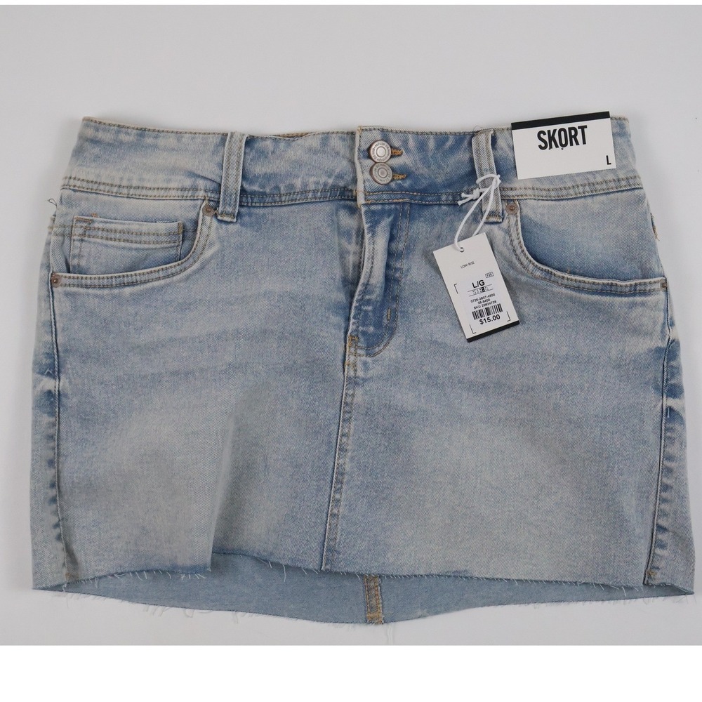 Urban Denim Skort Low-Rise Light Wash Raw Hem Large NWT